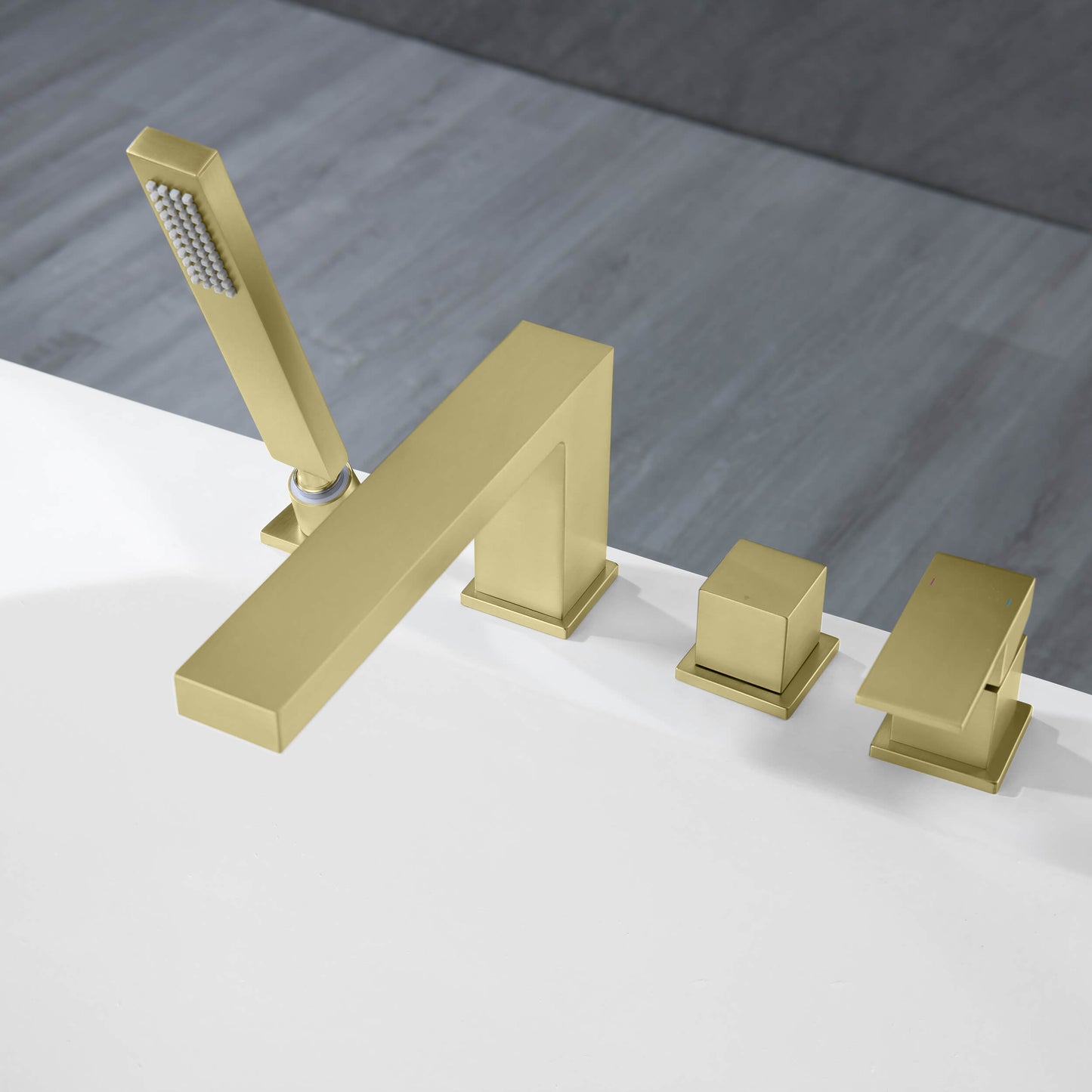 Quadra Deck Mounted Bathtub Faucet with Hand Shower