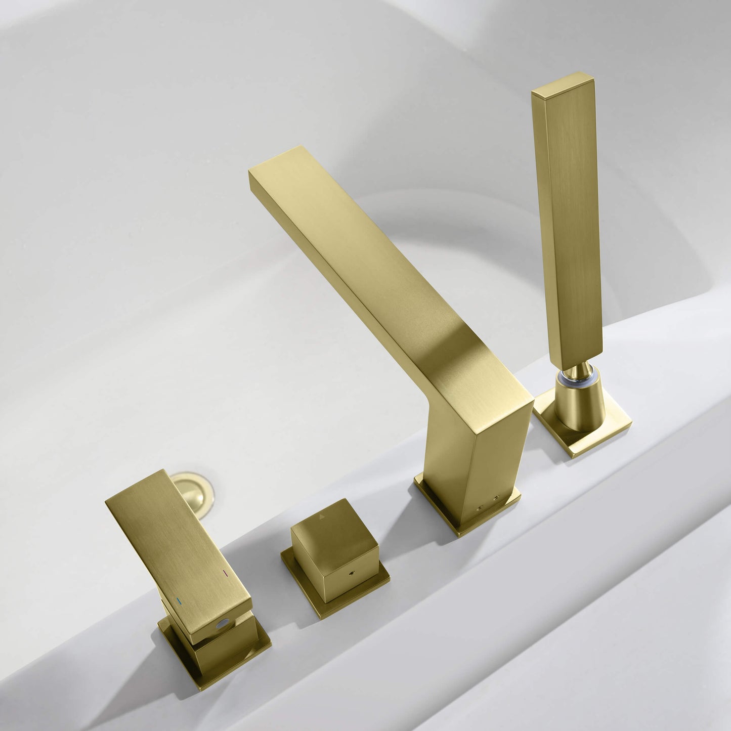 Quadra Deck Mounted Bathtub Faucet with Hand Shower