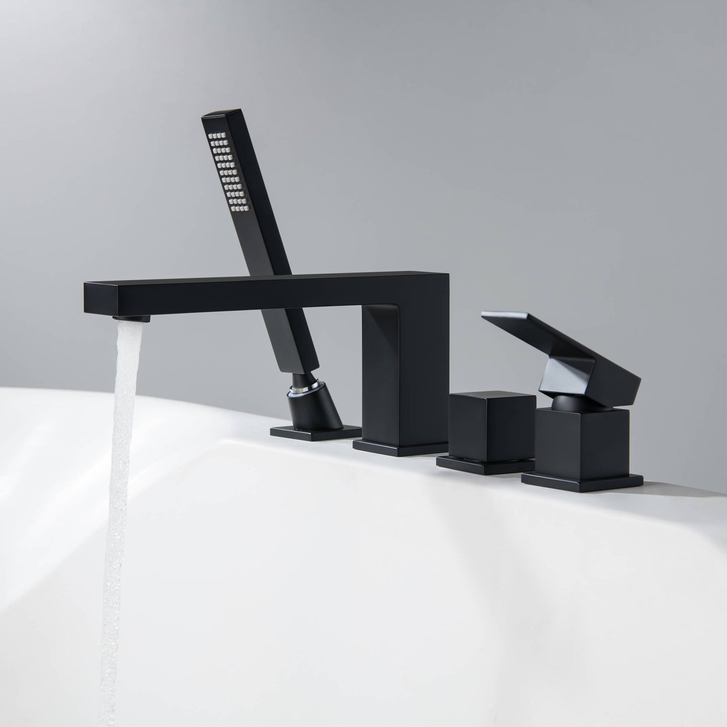 Quadra Deck Mounted Bathtub Faucet with Hand Shower