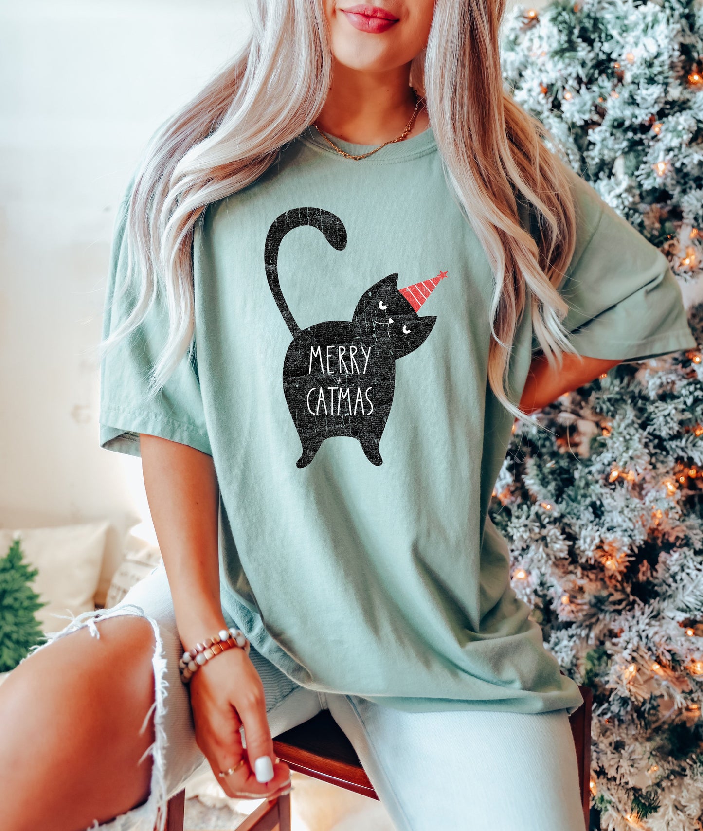 Merry Catmas Funny Christmas Comfort Colors Tshirt, Funny Cat Christmas Shirt