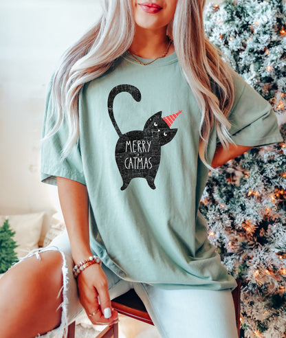 Merry Catmas Funny Christmas Comfort Colors Tshirt, Funny Cat Christmas Shirt