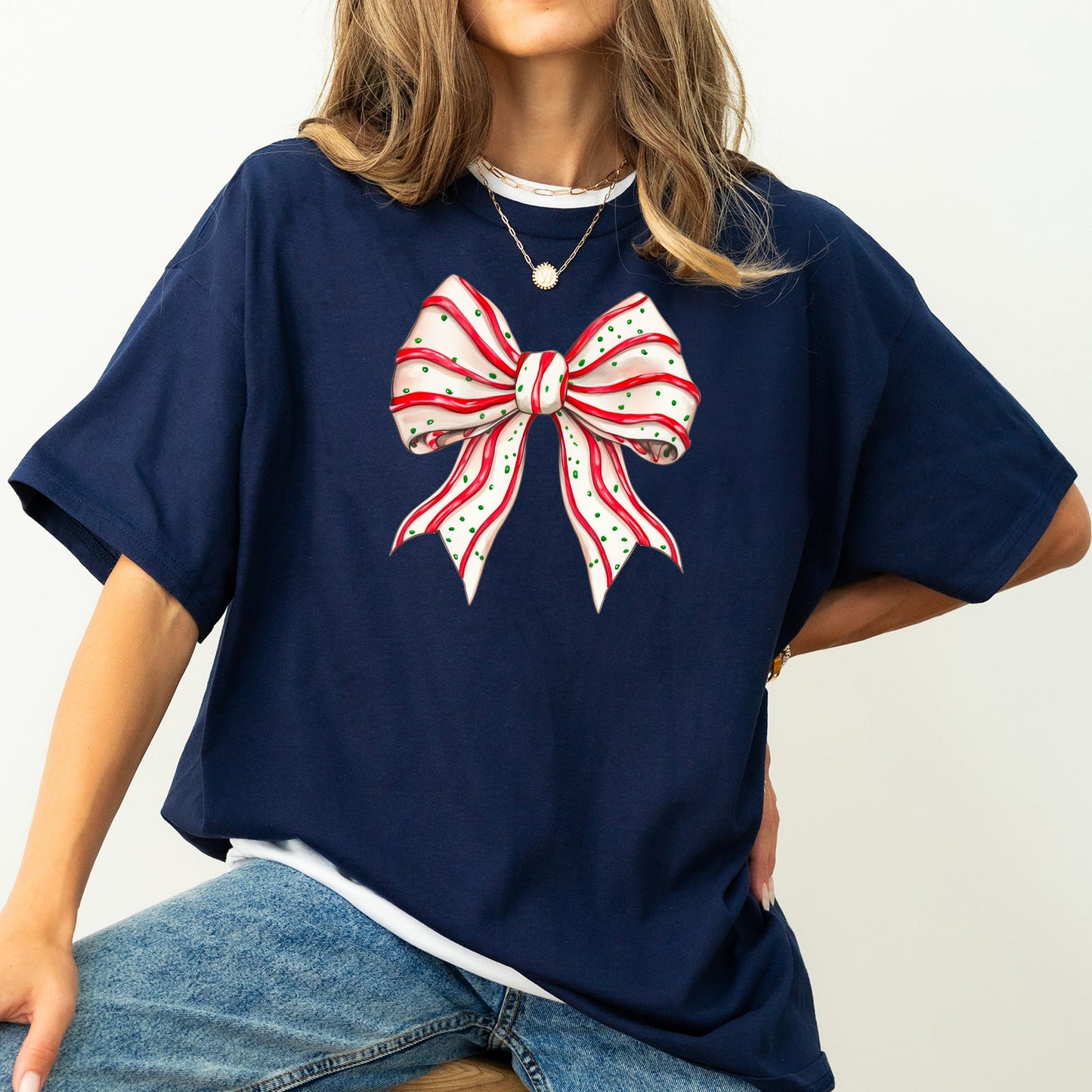 Christmas Cake Bow, Ribbon, Coquette, Cute, Winter, Santa, Snow Tshirt Comfort Colors T-Shirt