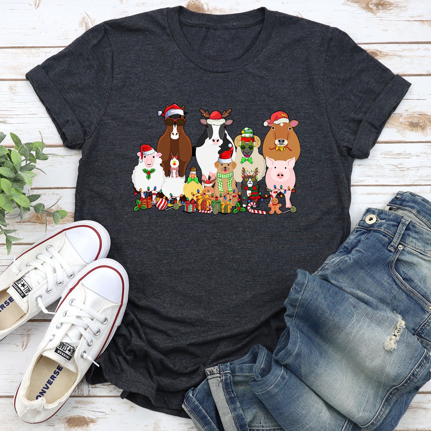Christmas Farm Animals, Farm Life, Cow, Sheep, Horse, Chicken, Cat, Dog Super Soft Tees