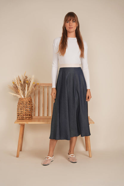 Stretch Leather Waistband Skirt