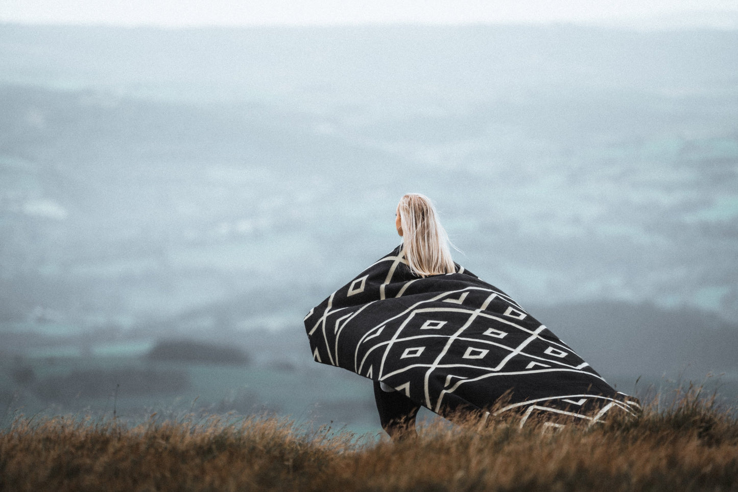 Diamante Blanket - Natural / Black | Blankets | Kitchen + Metal