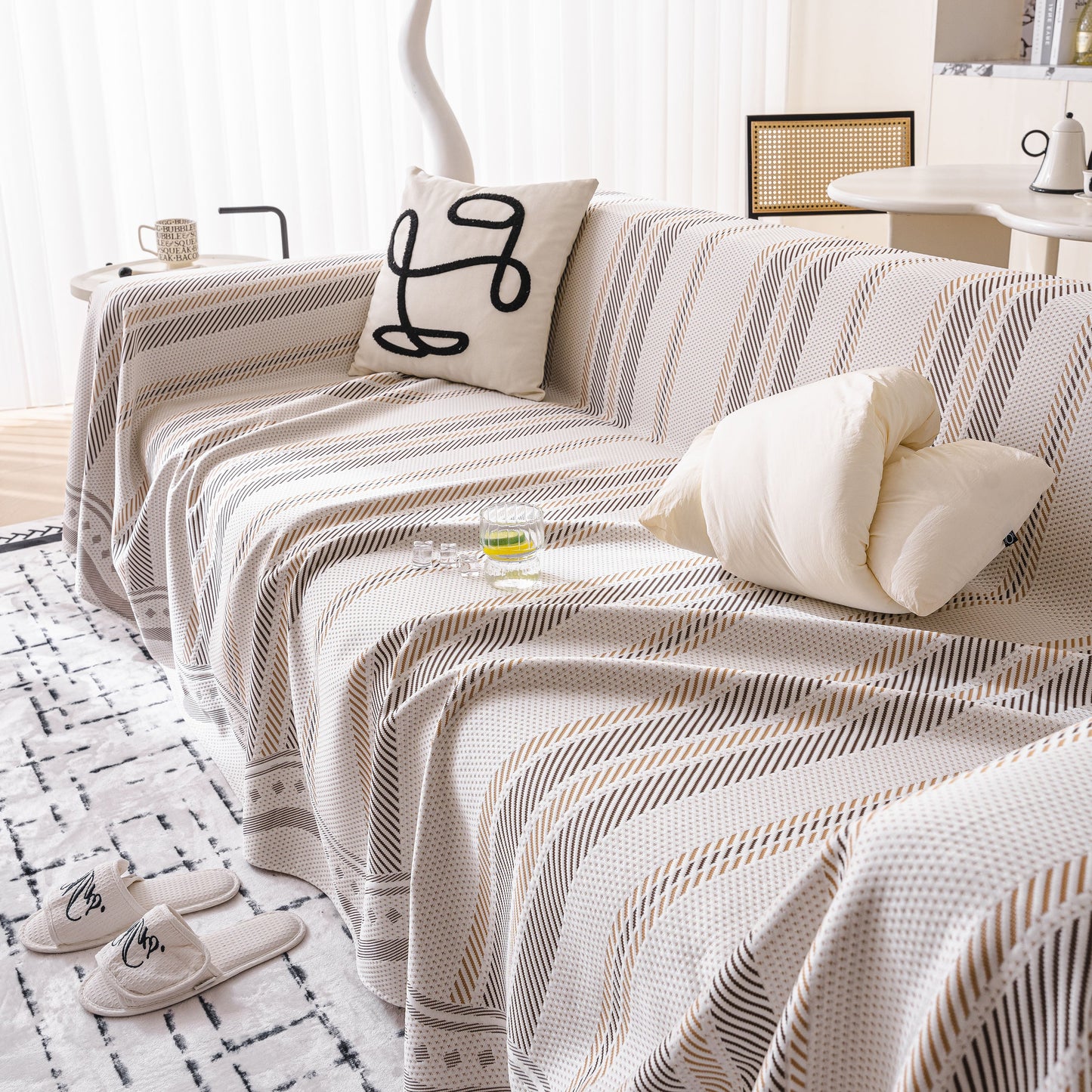 Modern Geometric Cooling Sofa Blanket, Soft & Breathable Striped Couch Throw Cover