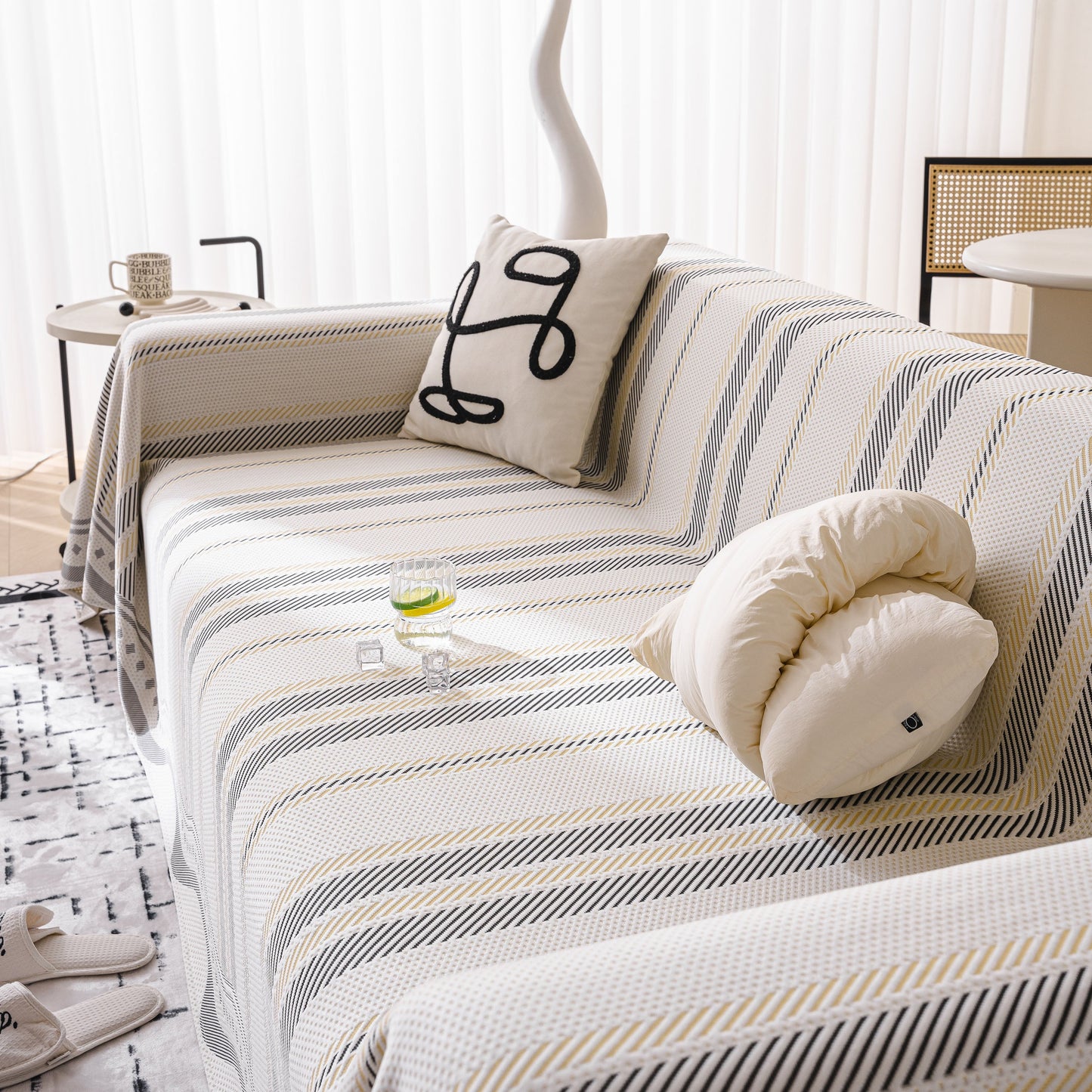 Modern Geometric Cooling Sofa Blanket, Soft & Breathable Striped Couch Throw Cover