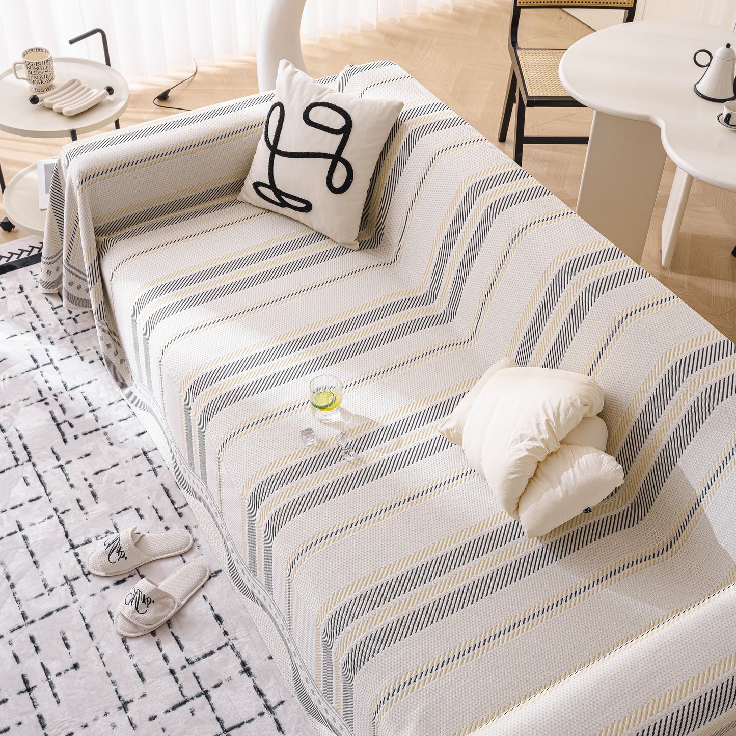 Modern Geometric Cooling Sofa Blanket, Soft & Breathable Striped Couch Throw Cover