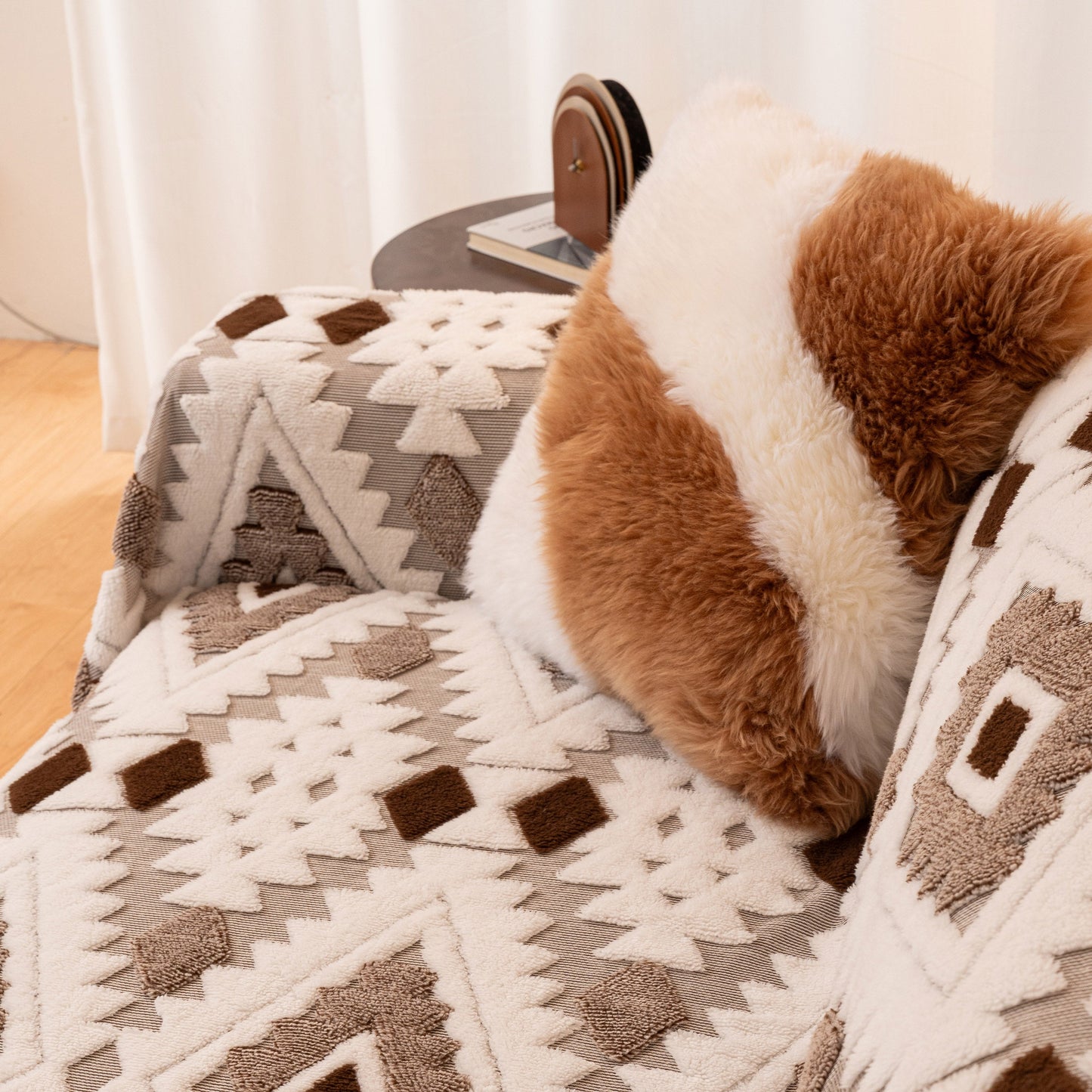 Bohemian Tufted Sofa Cover, Soft Sherpa Fleece Throw Blanket with 3D Aztec Geometric