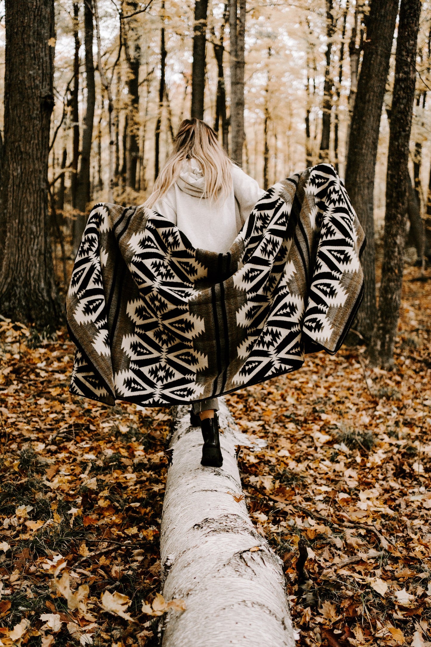 Quichua Blanket - Onyx Black | Kitchen + Metal