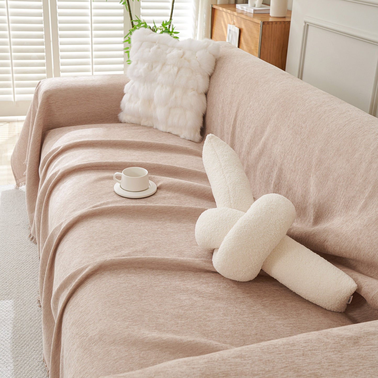 Solid Color Chenille Sofa Throw Blanket, Modern Decor Soft Couch Cover with Fringes