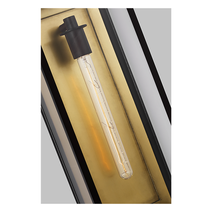 Freeport XL Wall Lantern
