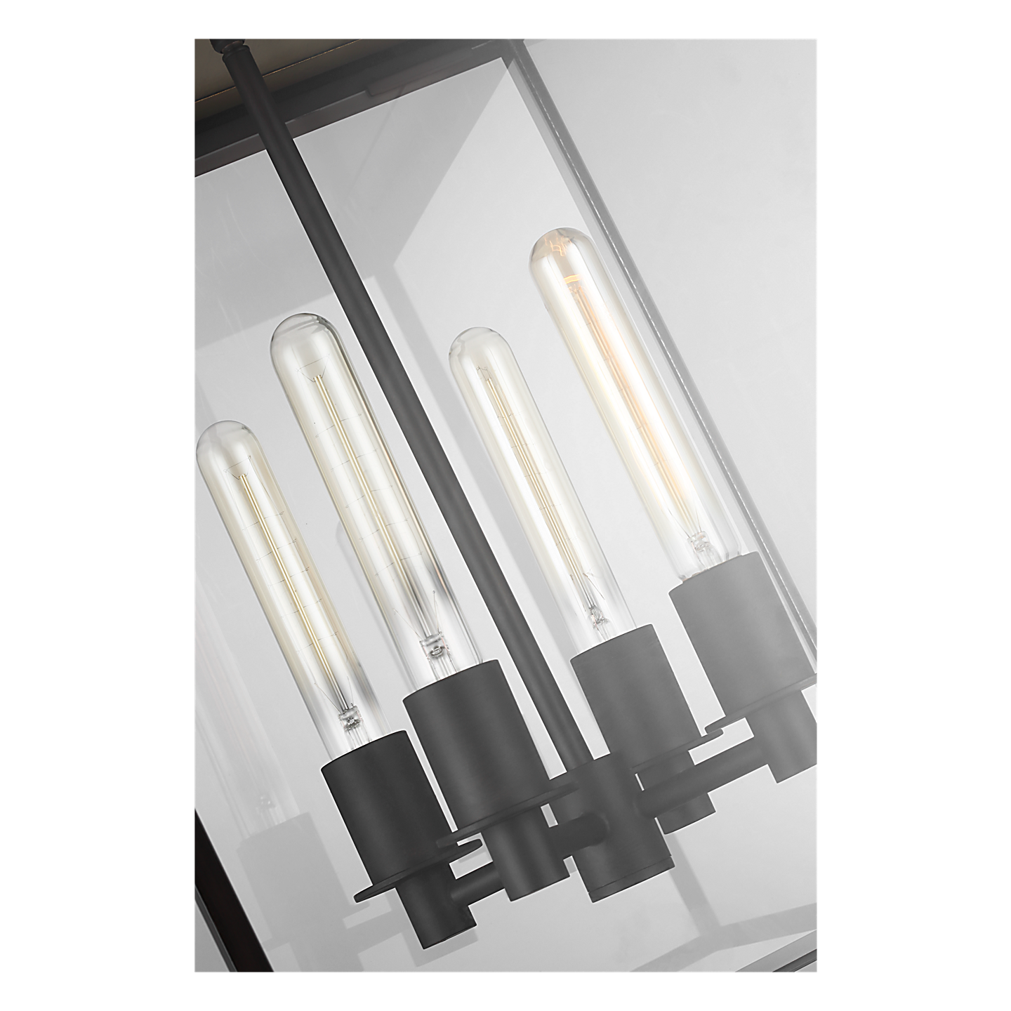 Freeport Medium Pendant
