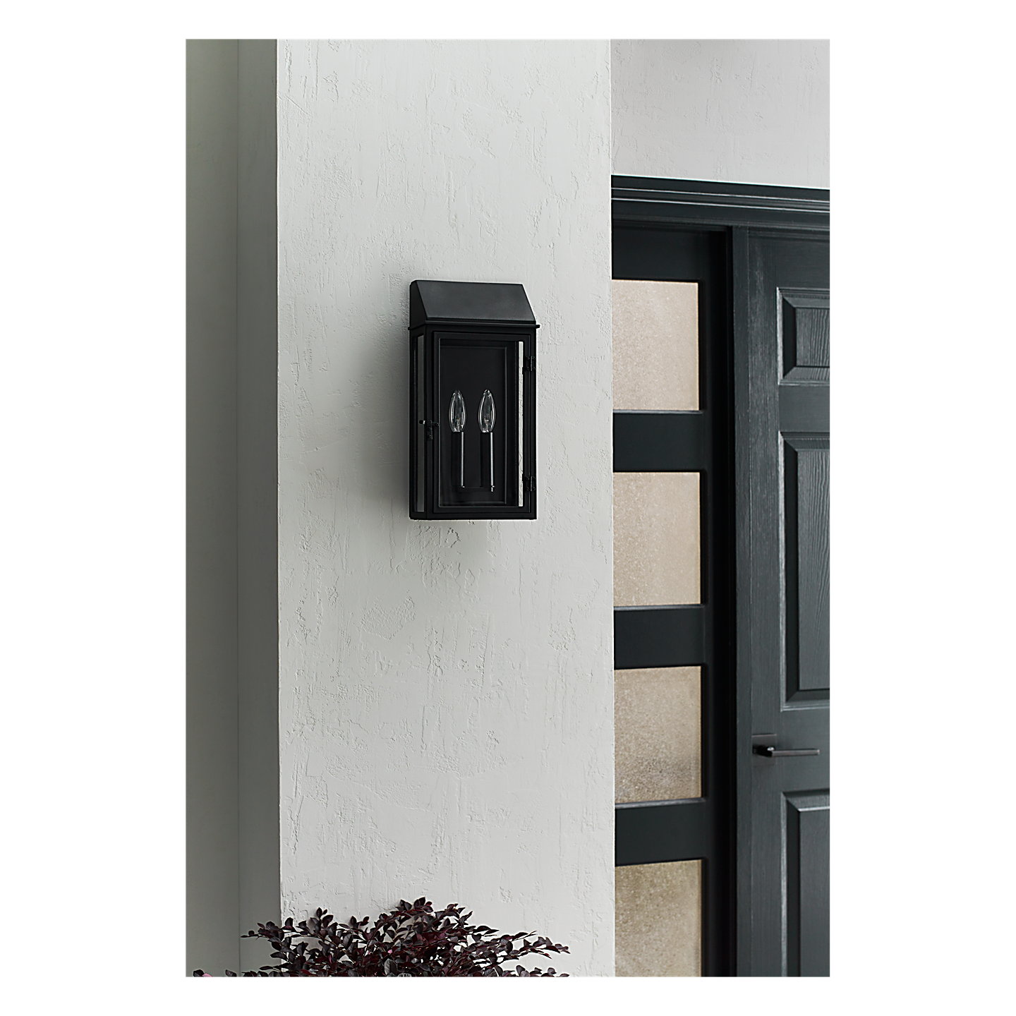 Hingham Medium Wall Lantern