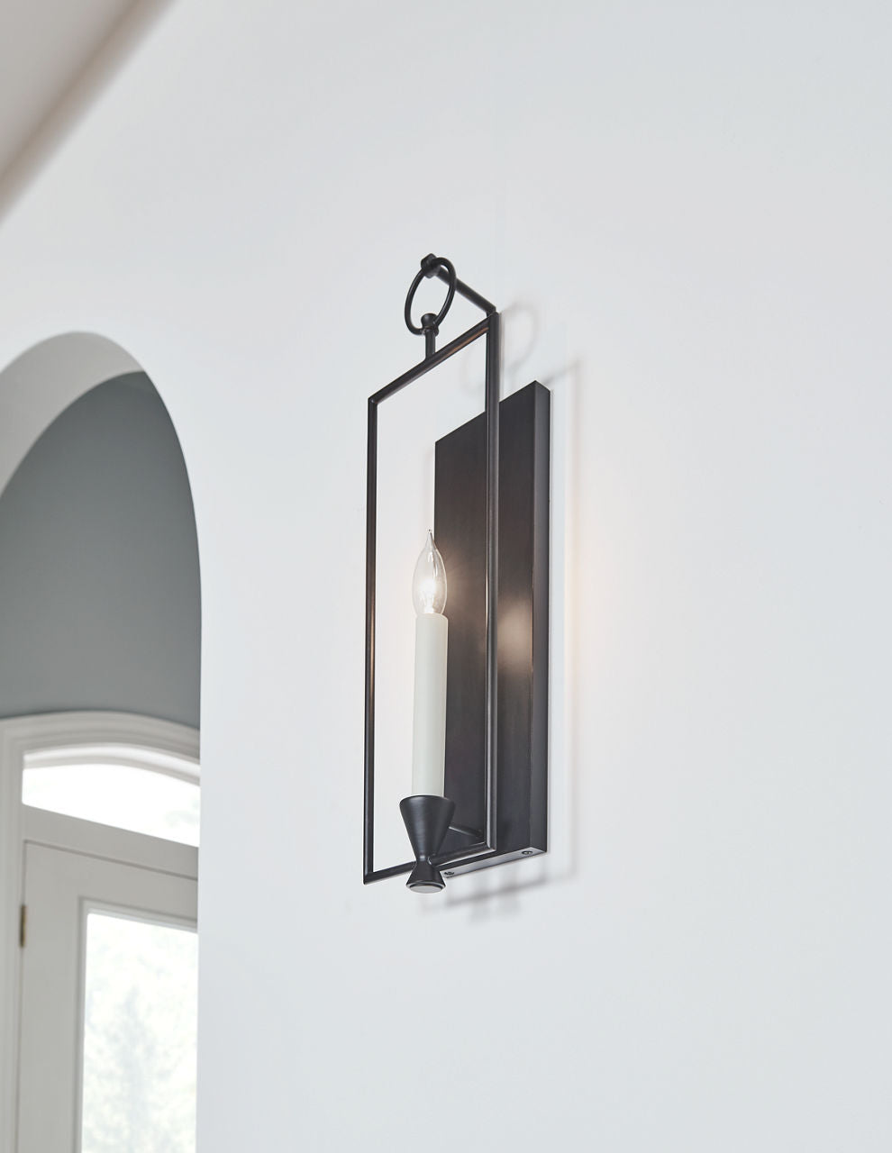 Keystone Sconce