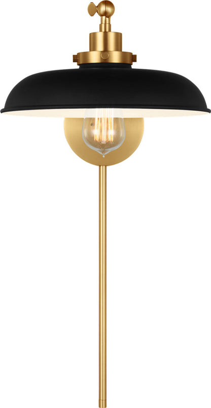 Wellfleet One-Arm Wide Sconce