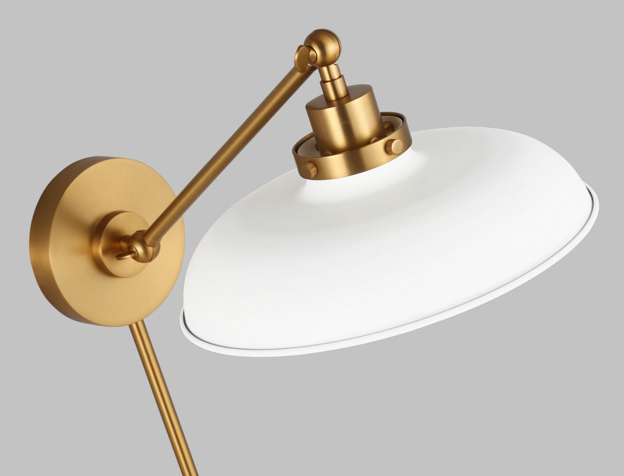 Wellfleet One-Arm Wide Sconce