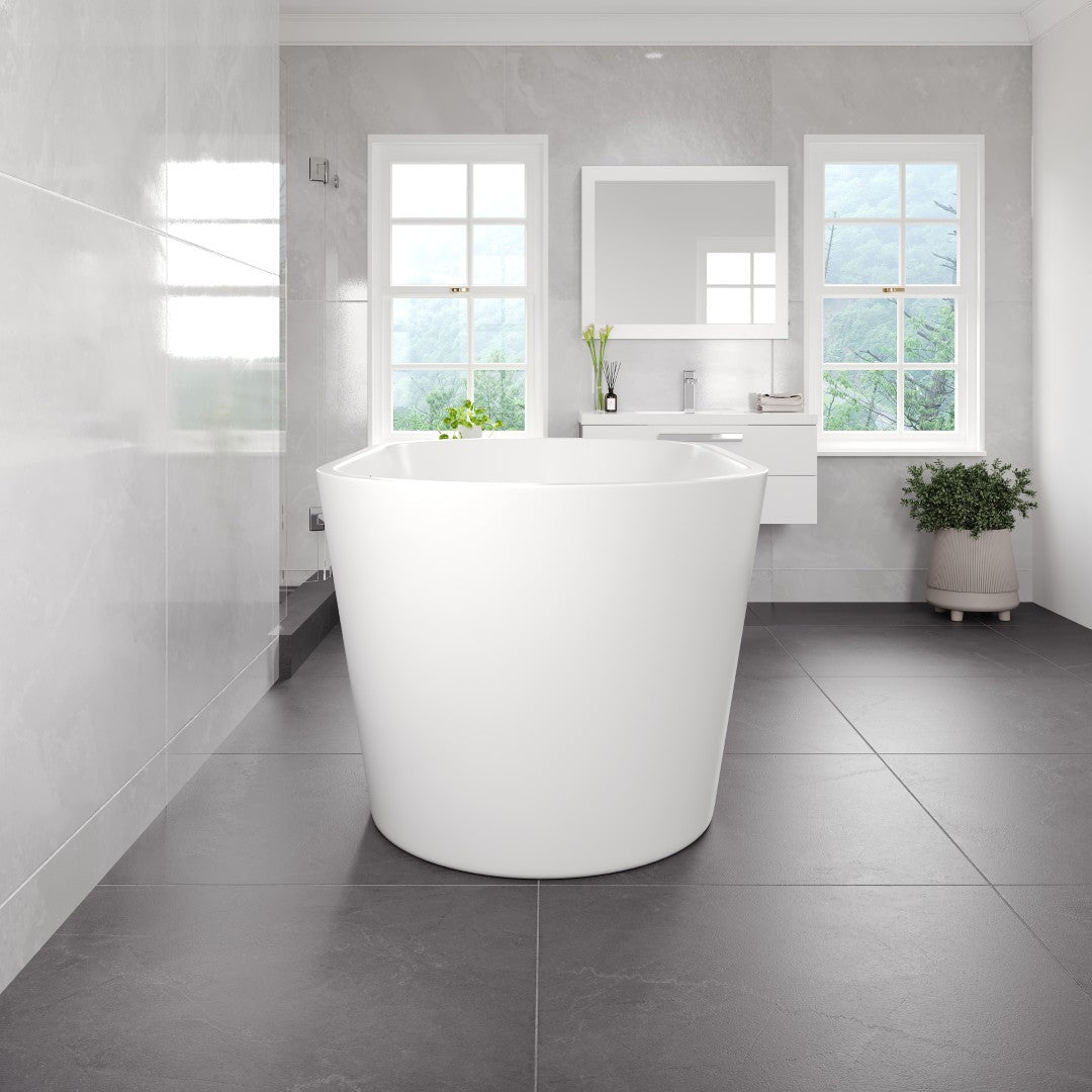 Eviva Aura Glossy White Acrylic Oval Freestanding Bathtub