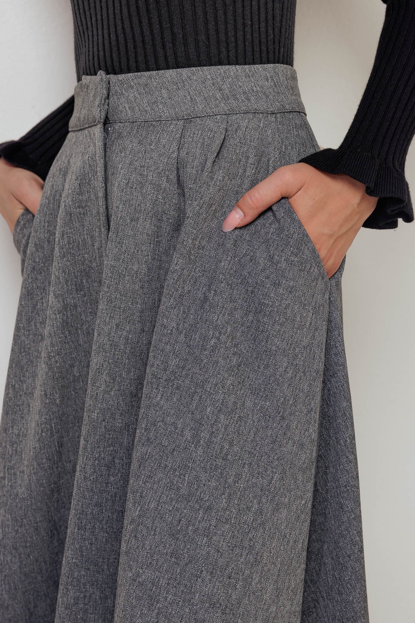TIMELESS LOOK WOVEN MIDI CIRCLE SKIRT