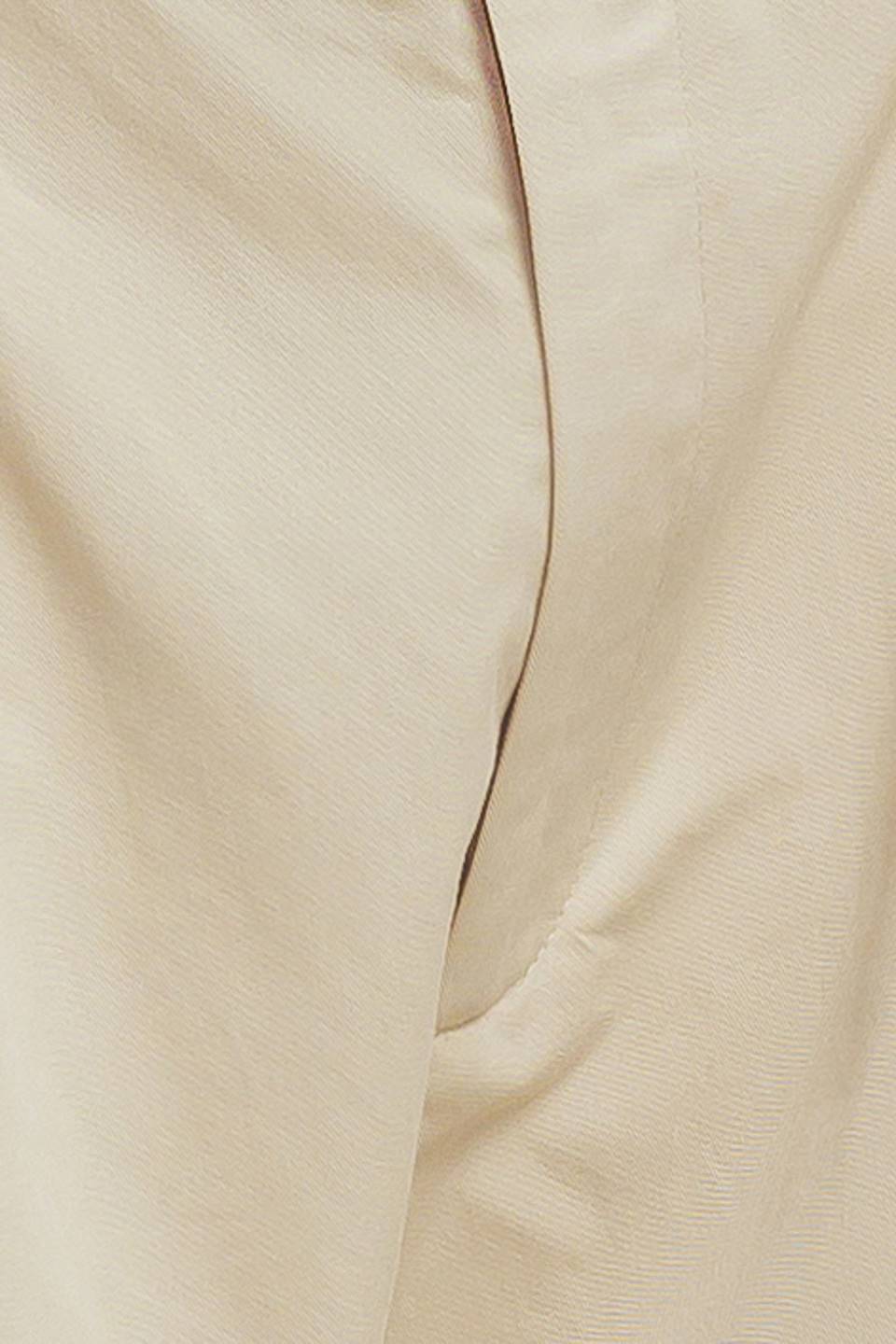 MODERN VOYAGER WOVEN BERMUDA SHORT