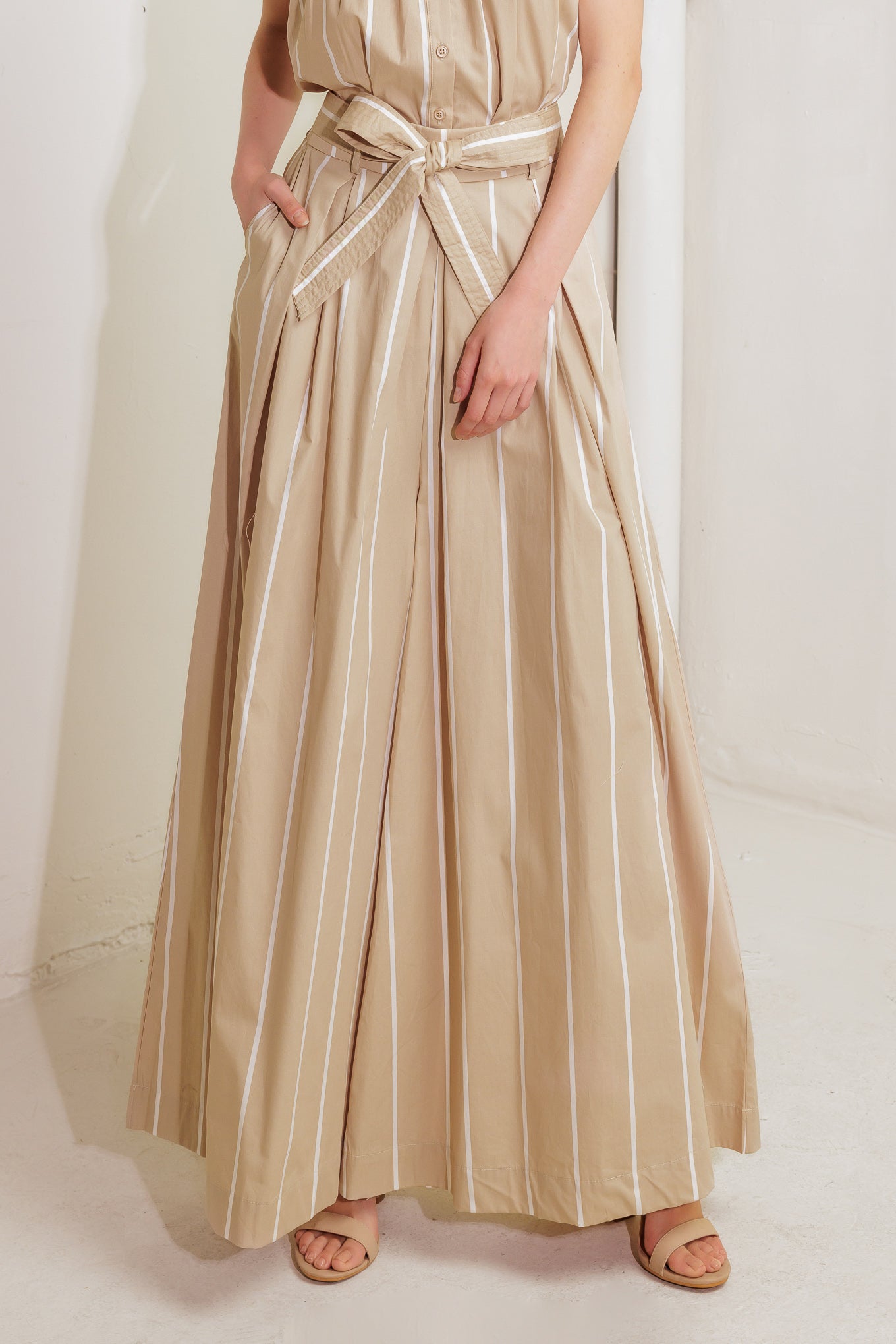 WHEN DAISIES DANCE WOVEN PANTS