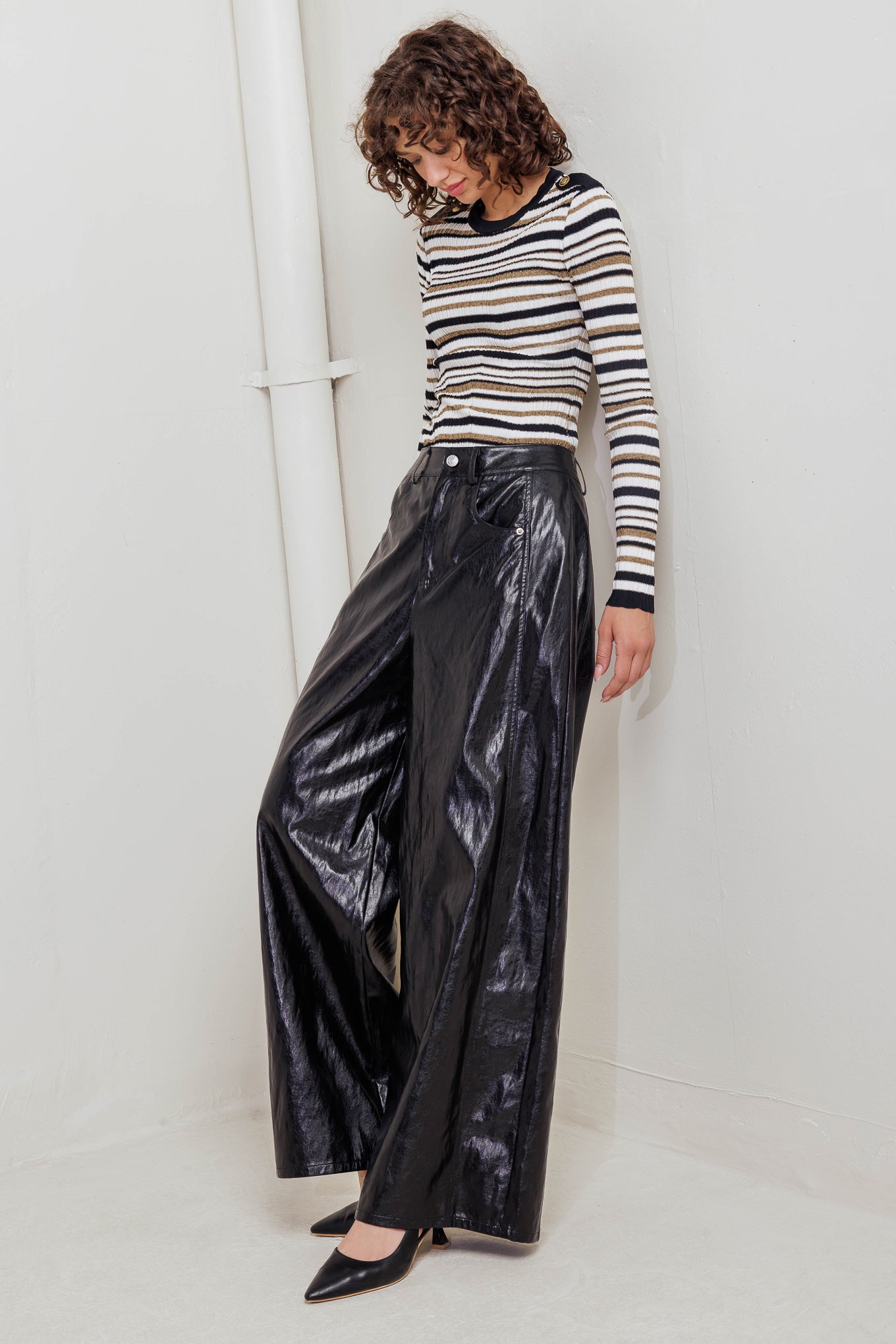 GLOSSY CITY STRIPES FAUX LEATHER PANTS