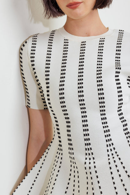 EVENING RUSTLE JACQUARD SWEATER TOP