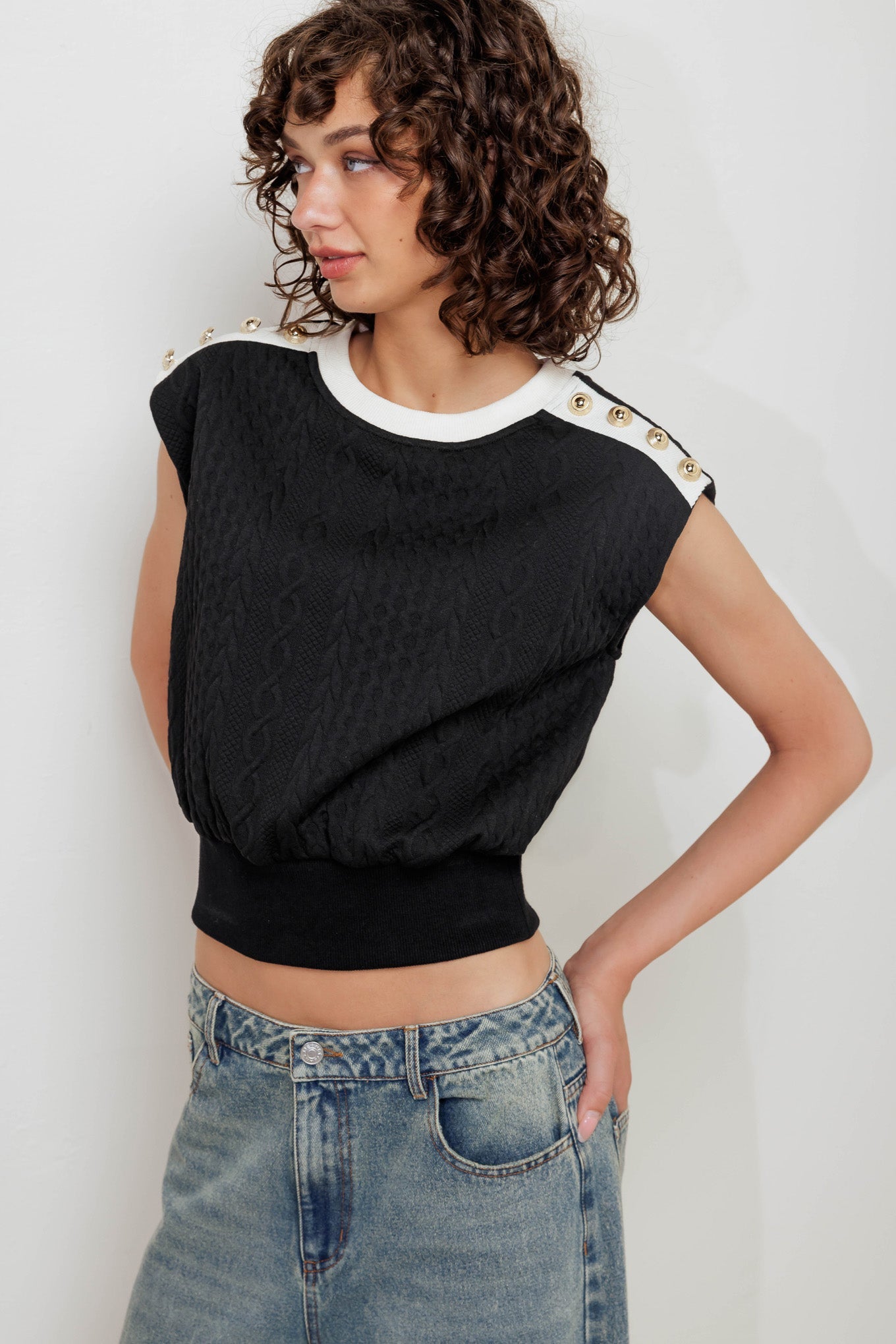 STREET ROMANTIC EDGE KNIT TOP