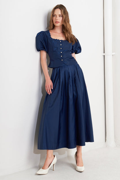 SCALLOP KISS WOVEN TOP