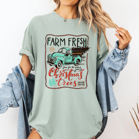 Farm Fresh Christmas Trees, Vintage, Retro, Santa, Winter, Xmas Tshirt Comfort Colors T-Shirt