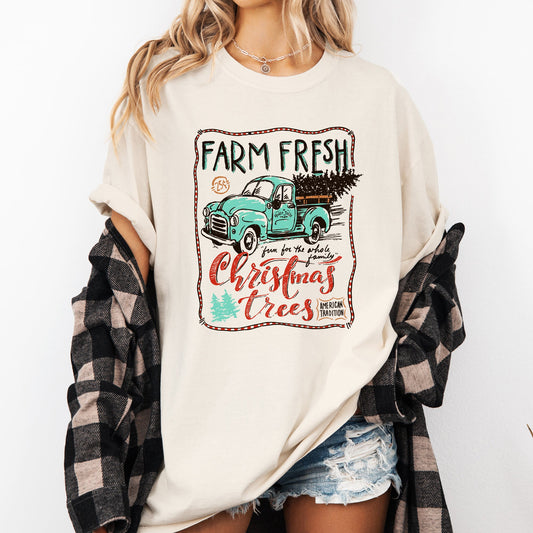 Farm Fresh Christmas Trees, Vintage, Retro, Santa, Winter, Xmas Tshirt Comfort Colors T-Shirt