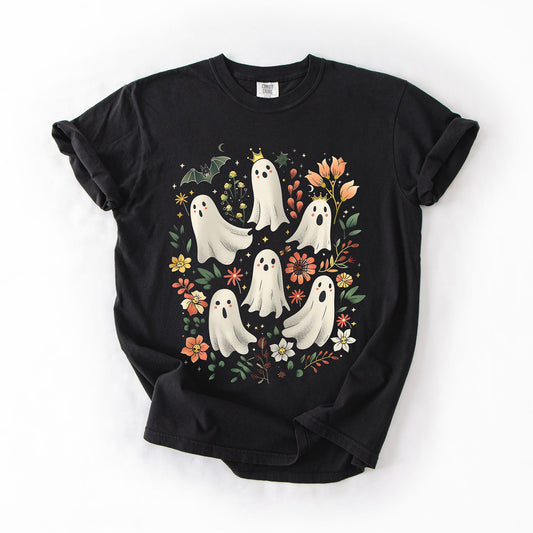 Floral Ghosts, Beautiful Halloween, Coquette, Girly, Autumn, Fall, Comfort Colors T-Shirt