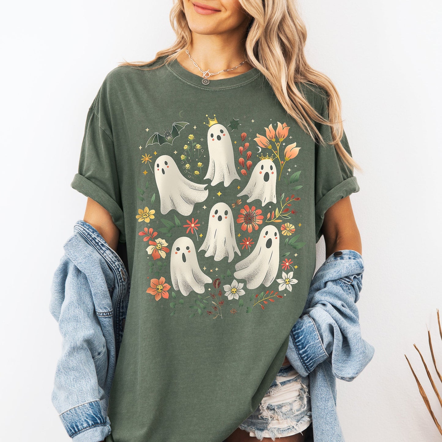 Floral Ghosts, Beautiful Halloween, Coquette, Girly, Autumn, Fall, Comfort Colors T-Shirt