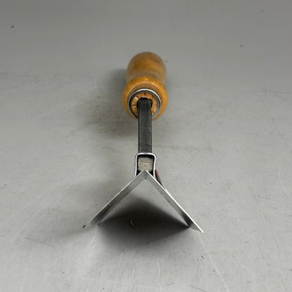 KRAFT TOOL CO EIFS Outside Corner Tool with Wood Handle 3" x 1-1/2" PL506