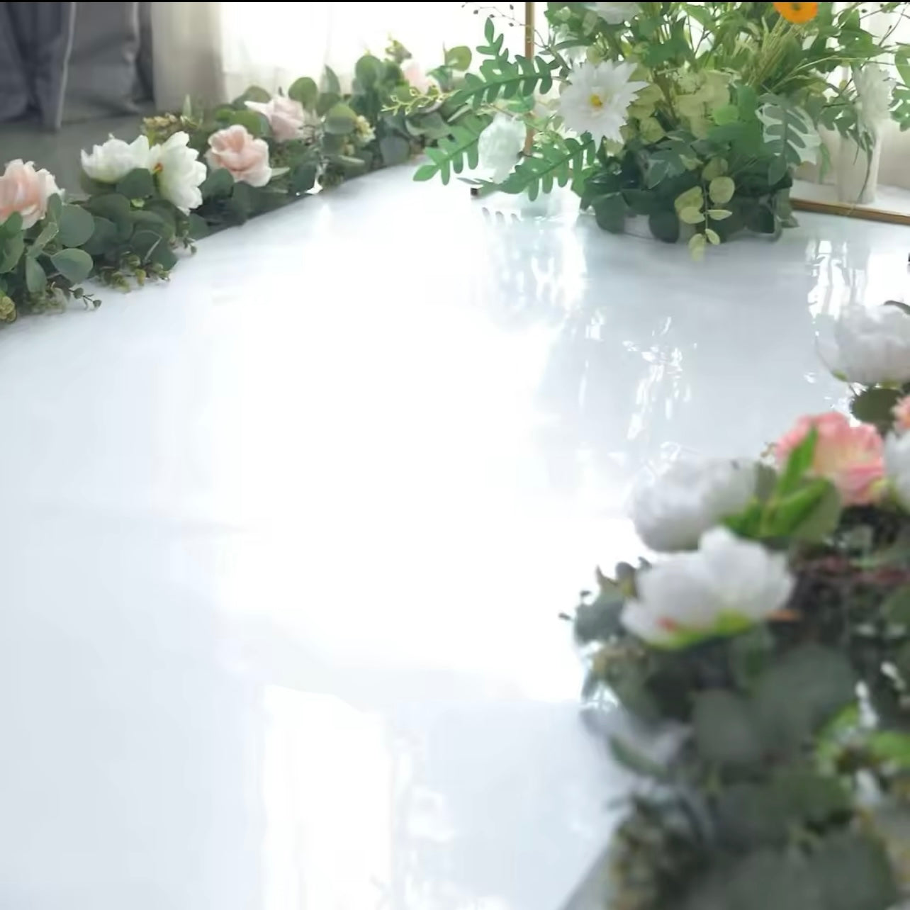 Wedding Ceremony Aisle Runner - Glossy White 47 Inch Carpet