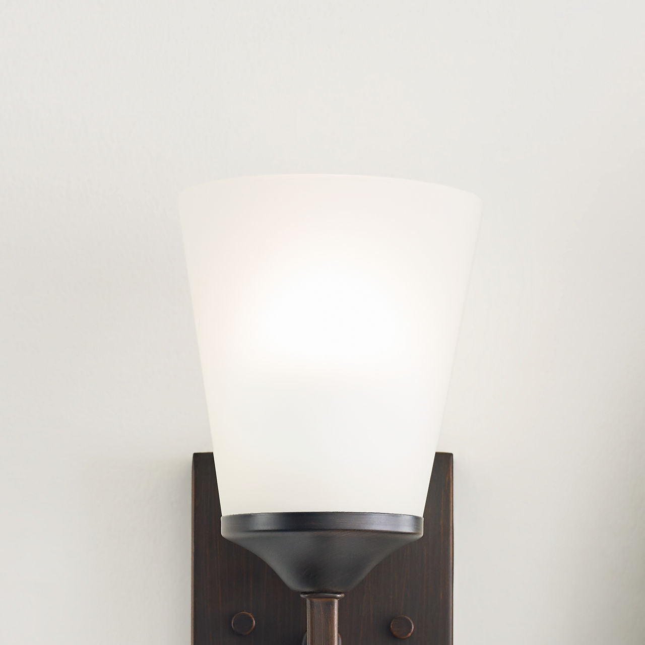 Hanford 1-Light Bath Sconce