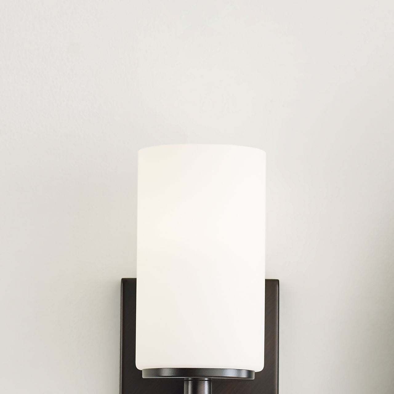 Hettinger 1-Light Bath Sconce