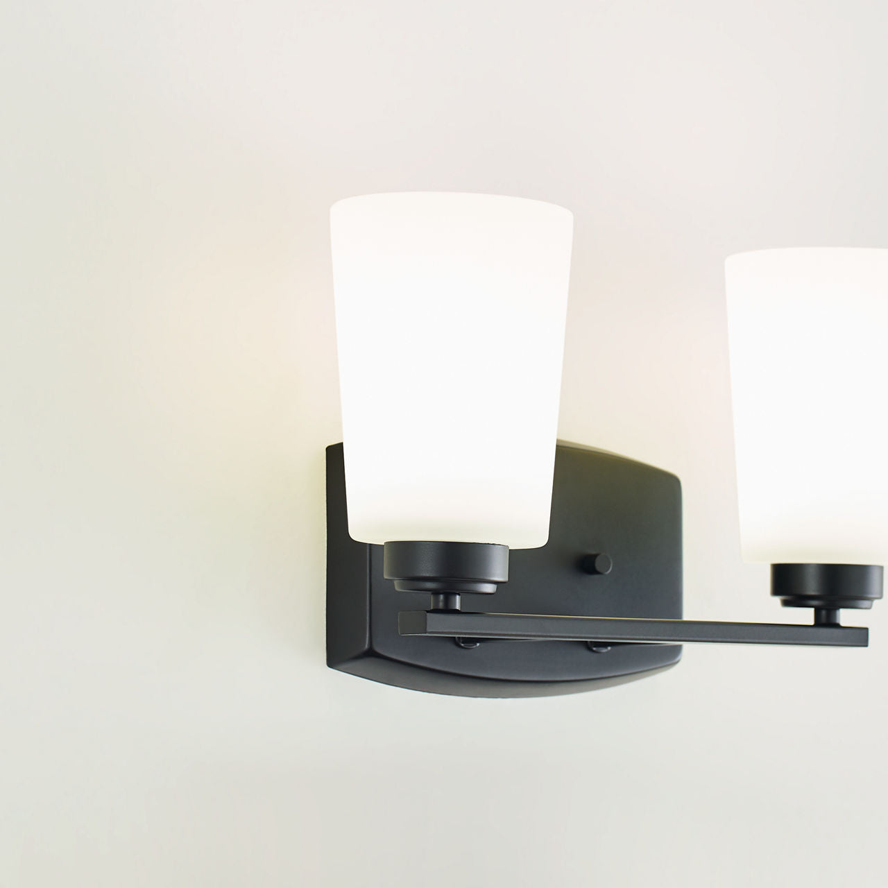 Franport 2-Light Bath Sconce