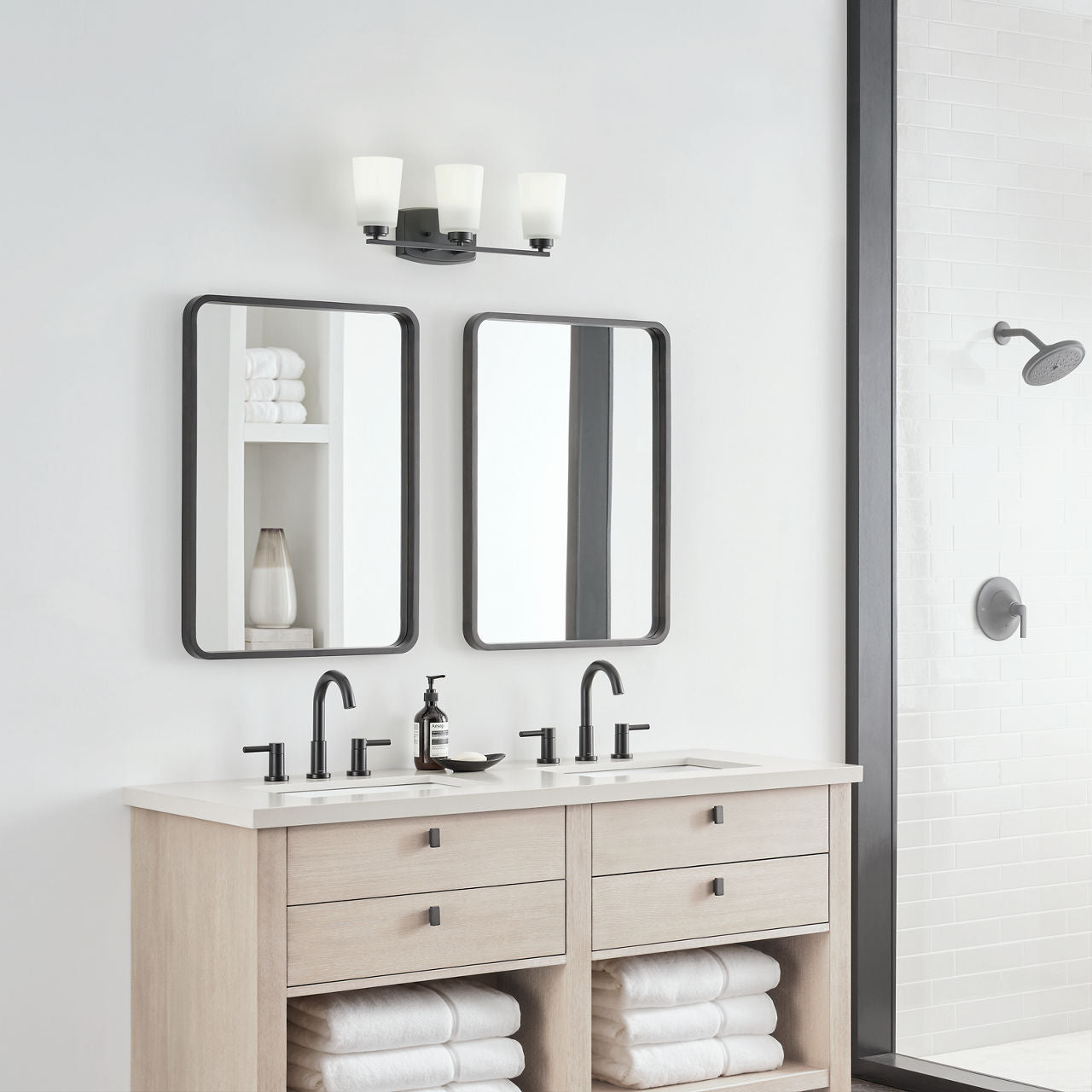Franport 3-Light Bath Sconce