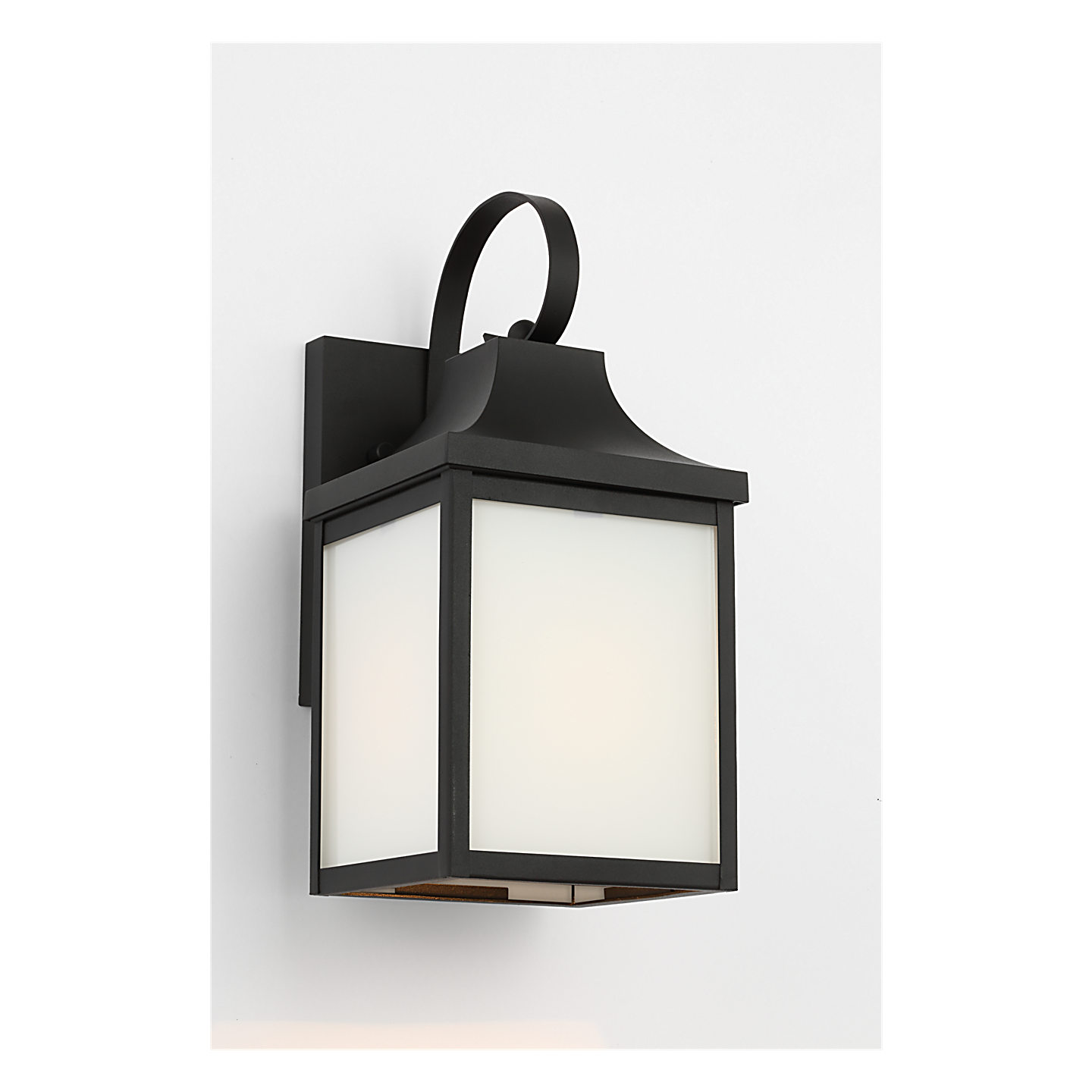 Saybrook Small Wall Lantern