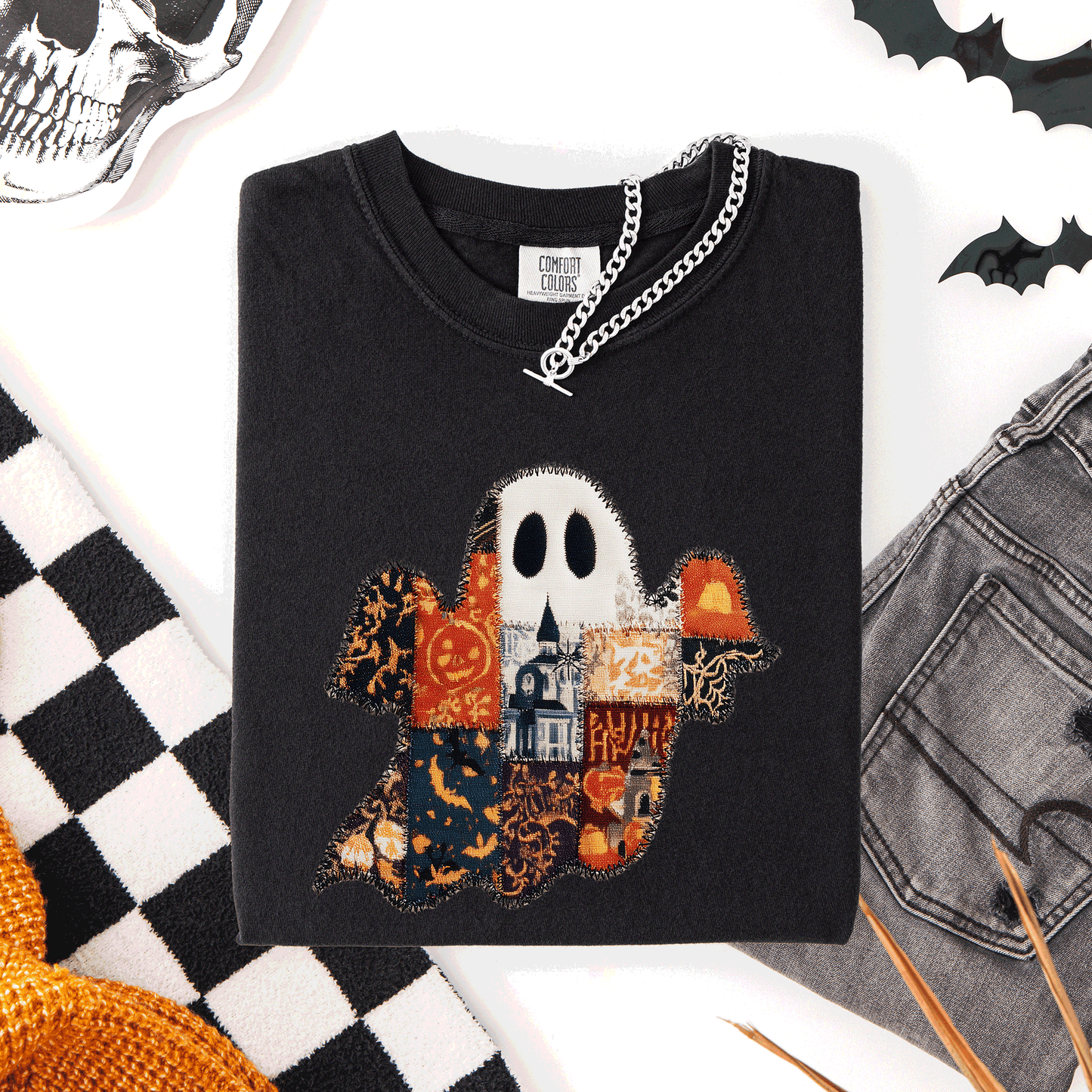 Ghost, Faux Quilt, Classic, Cute, Trad, Halloween, Fall, Autumn, Comfort Colors T-Shirt