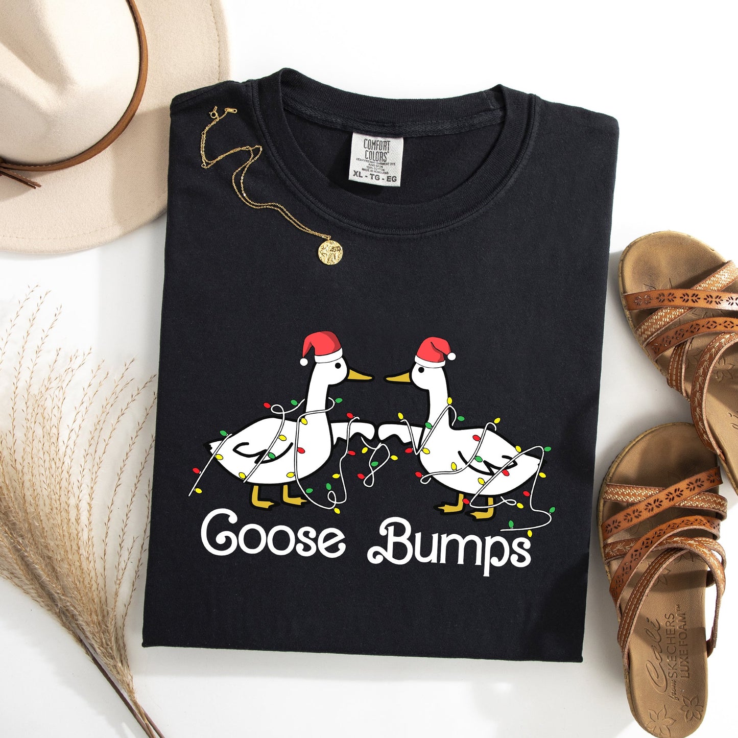 Goose Fist Bumps, Christmas, Santa, Cute, Funny, Xmas Tshirt Comfort Colors T-Shirt