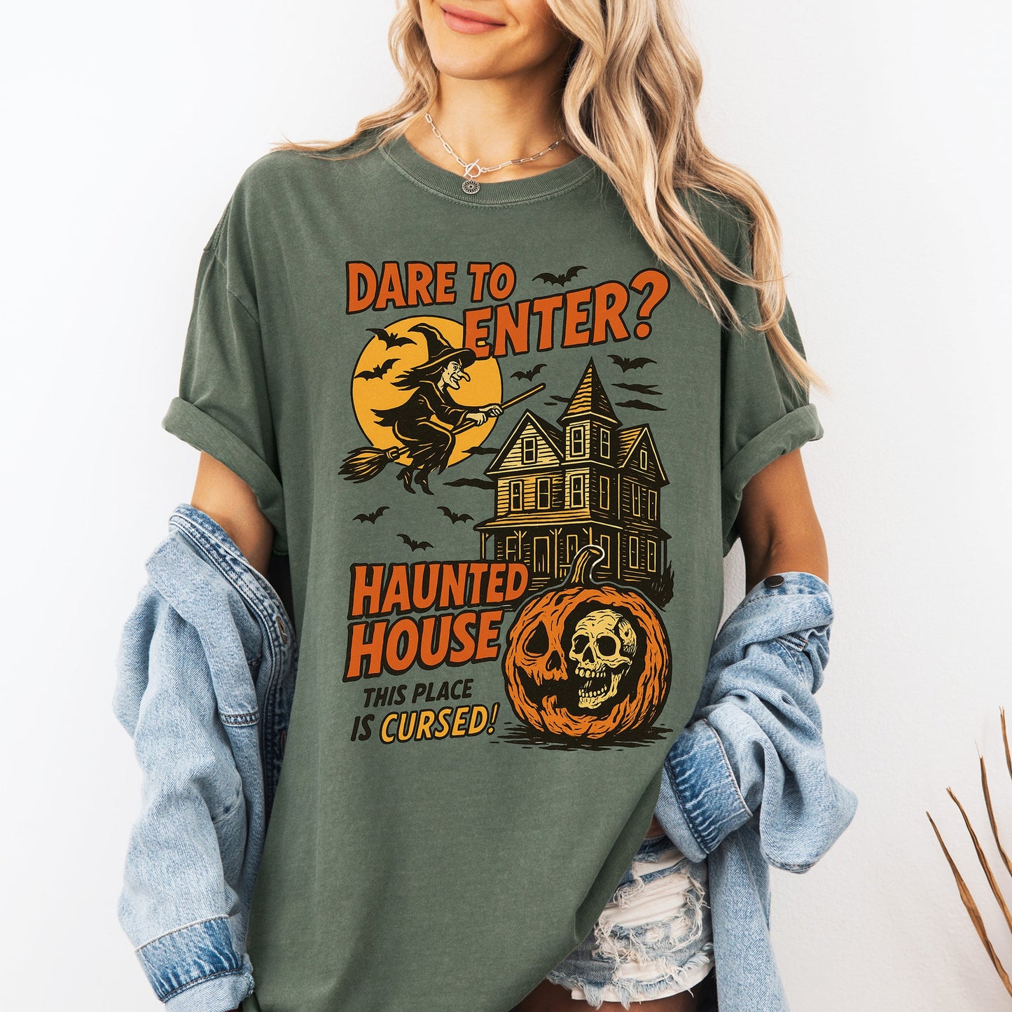 Haunted House, Halloween, Retro, Spooky, Witch, Comfort Colors T-Shirt