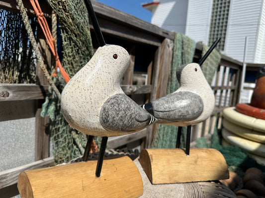 Wooden Sand Piper on Log Statue