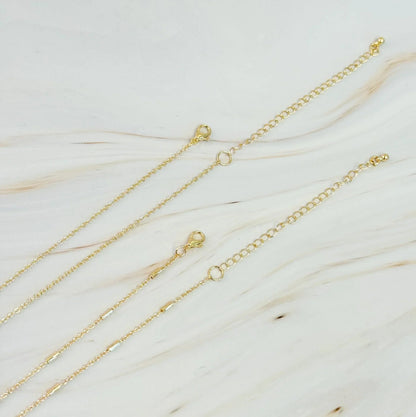 Pretty Chain Cross Necklace Set Of 2