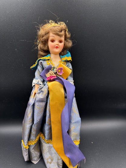 Vintage Dolls of the World