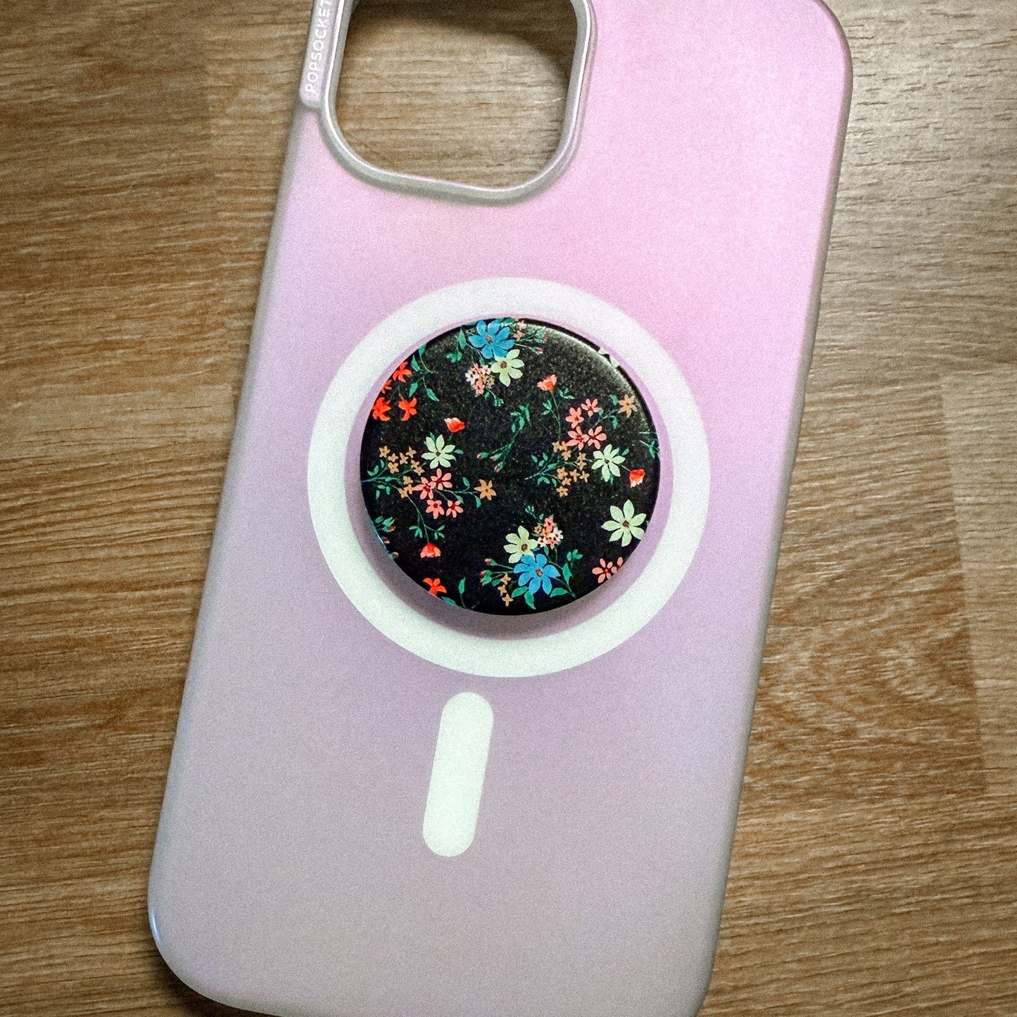 PopSockets with Swappable Top Grip