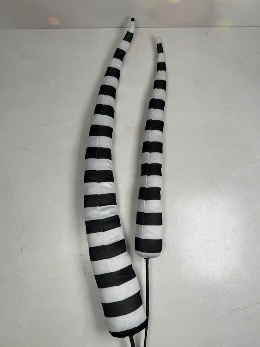 Stripe Horn Spray Black/White