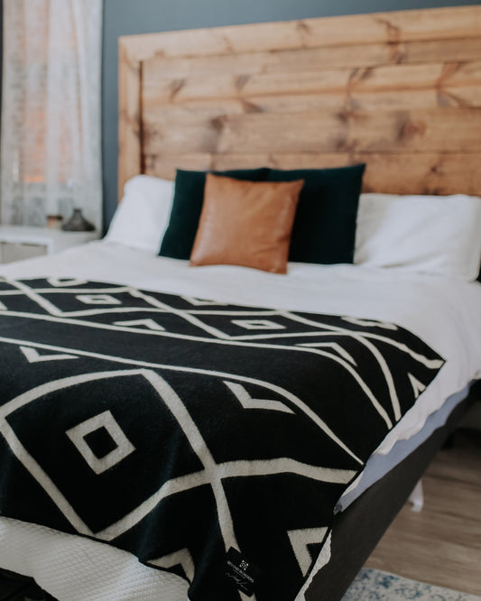 Diamante Blanket - Natural / Black | Blankets | Kitchen + Metal