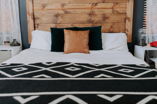 Diamante Blanket - Natural / Black | Blankets | Kitchen + Metal